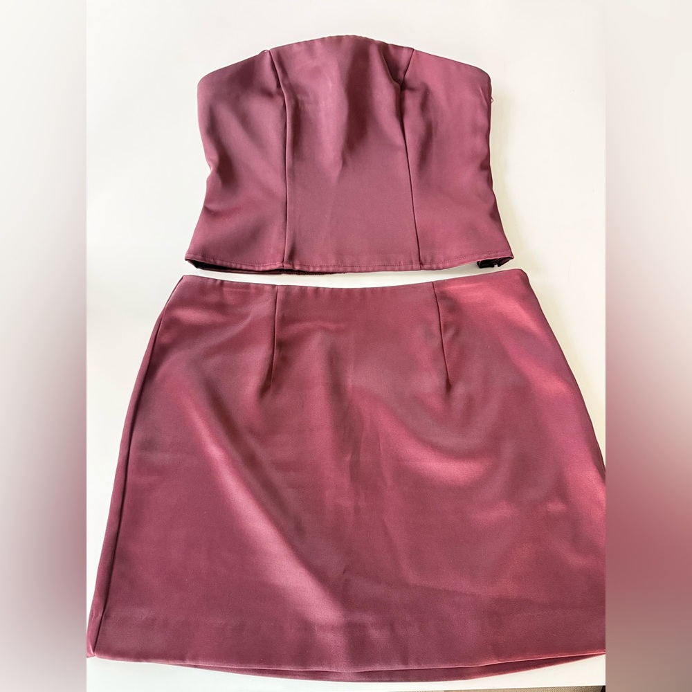 Women's Maroon Satin Pencil Skirt
